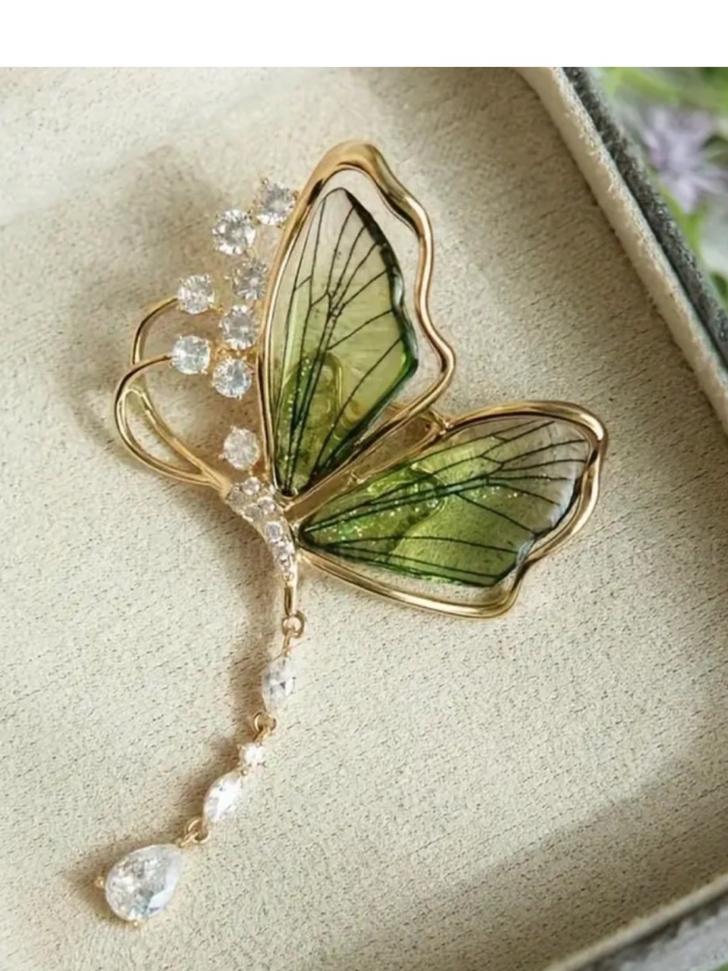 Elegant Brooch Gold 18k Plated Butterfly Brooch Chain Drop Sapphire Pin Brooch